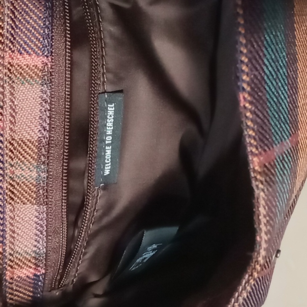 Herschel Plaid Mini Crossbody Purse w Snaps - Picture 7 of 11